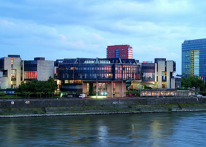 Hafen, An Ihg Düsseldorf