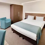 Hafen, An Ihg Szálloda 4*