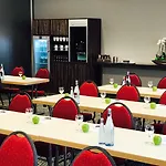 Szálloda Hafen, An Ihg 4*