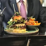 Hafen, An Ihg Szálloda 4*