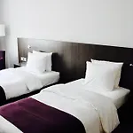 Szálloda Hafen, An Ihg Düsseldorf