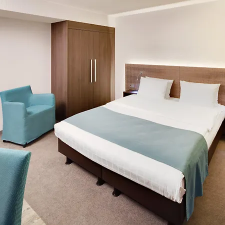 Hafen, An Ihg מלון 4*