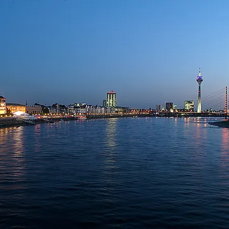 Hafen, An Ihg Düsseldorf