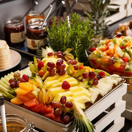 Hafen, An Ihg Hotel 4*