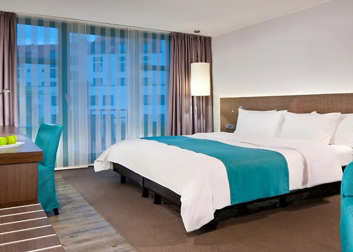 Hafen, An Ihg Düsseldorf