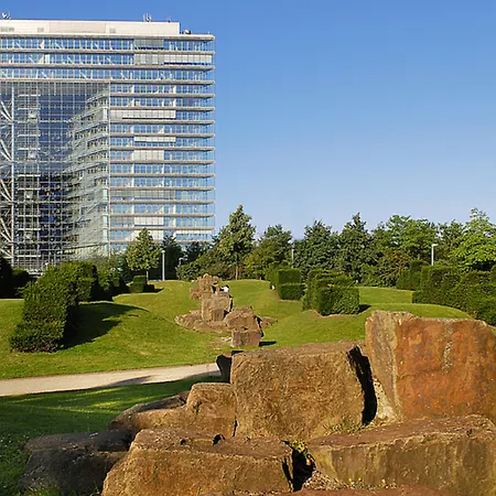 Szálloda Hafen, An Ihg Düsseldorf