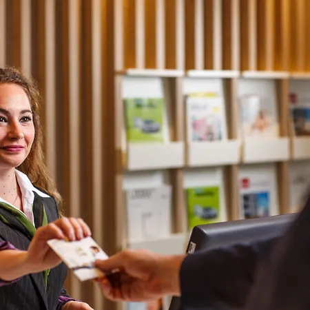 Hafen, An Ihg Düsseldorf